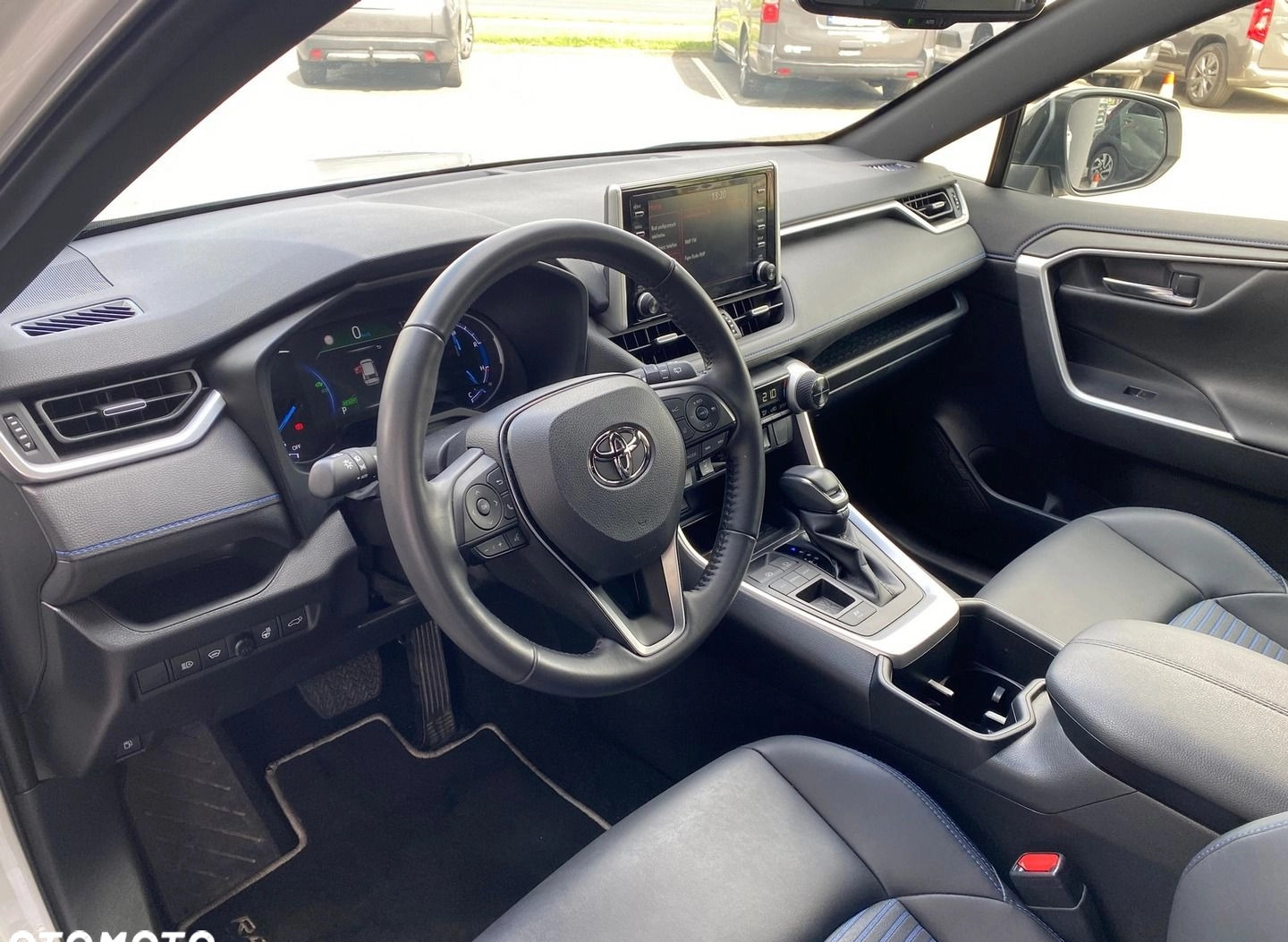 Toyota RAV4 cena 179900 przebieg: 18240, rok produkcji 2022 z Częstochowa małe 232